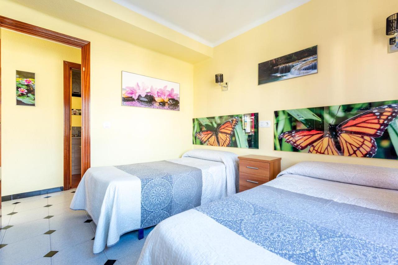 50 Mts Beach With Sea Views Pool ألغاروبو - كوستا المظهر الخارجي الصورة