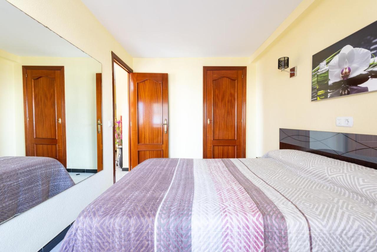 50 Mts Beach With Sea Views Pool ألغاروبو - كوستا المظهر الخارجي الصورة
